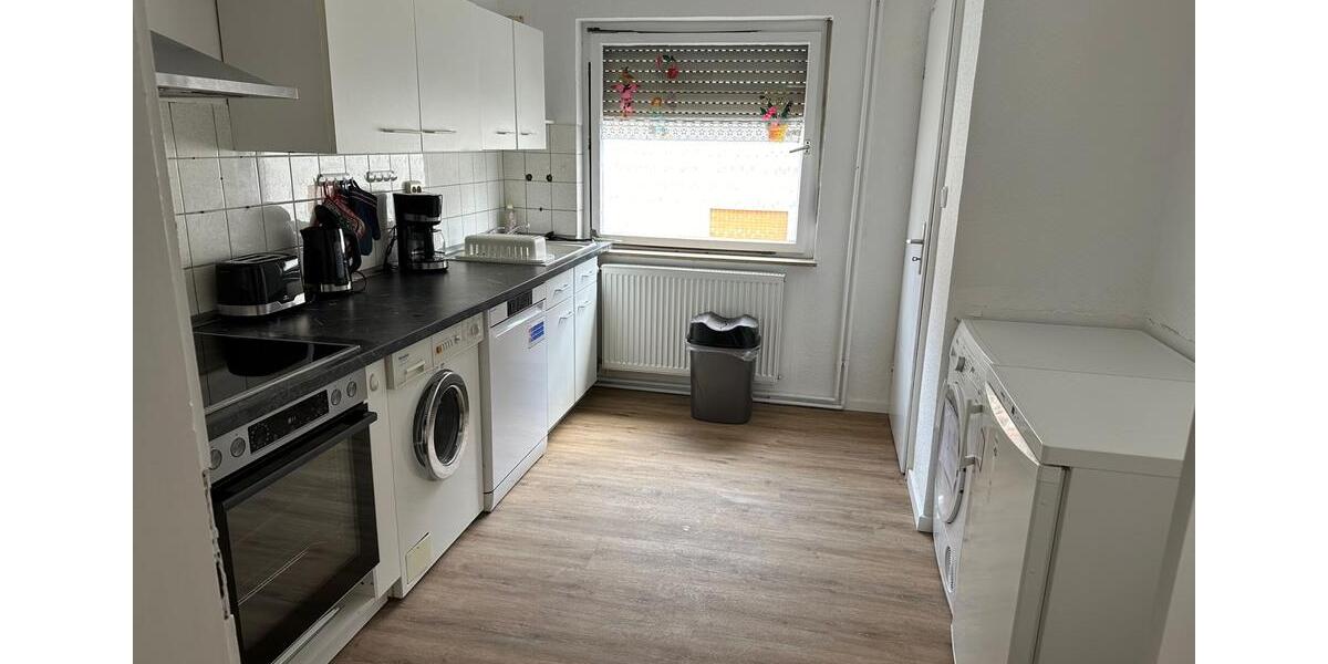 Wohnen auf Zeit Gladenbach - 9 Zimmer, 200 m&sup2;, 18&euro; | Angebot:24245225
