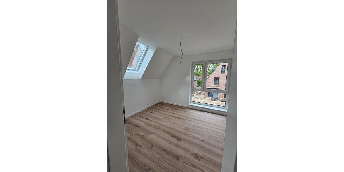 Neubau-Einfamilienhaus in Oldenburg Ofenerdiek – Erstbezug, Wärmepumpe & PV-Anlage modern & bezugsfertig! 5 zimmer