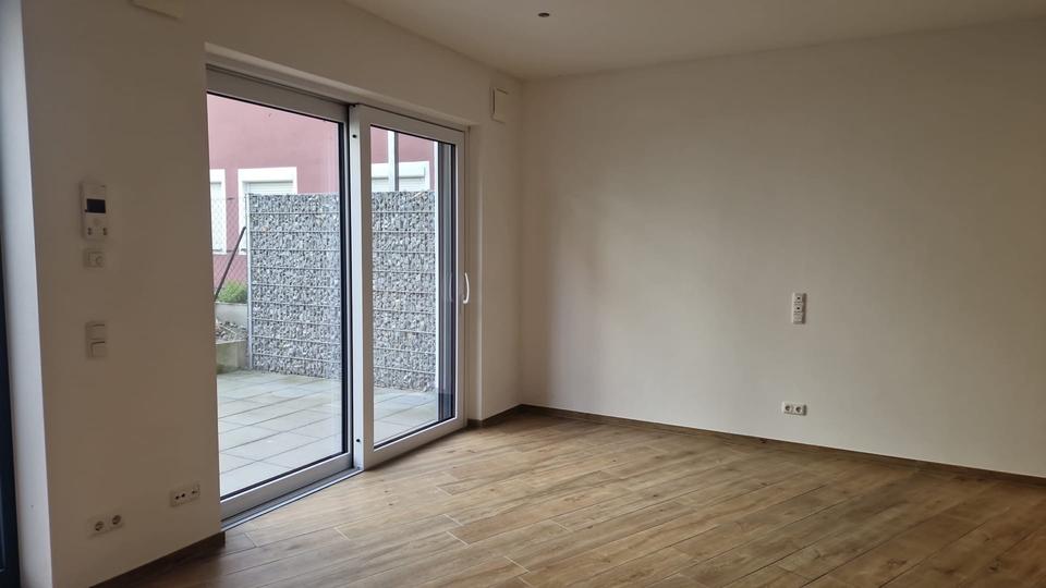 Etagenwohnung Deggendorf - 1 Zimmer, 45 m&sup2;, 900&euro; | Angebot:26626306