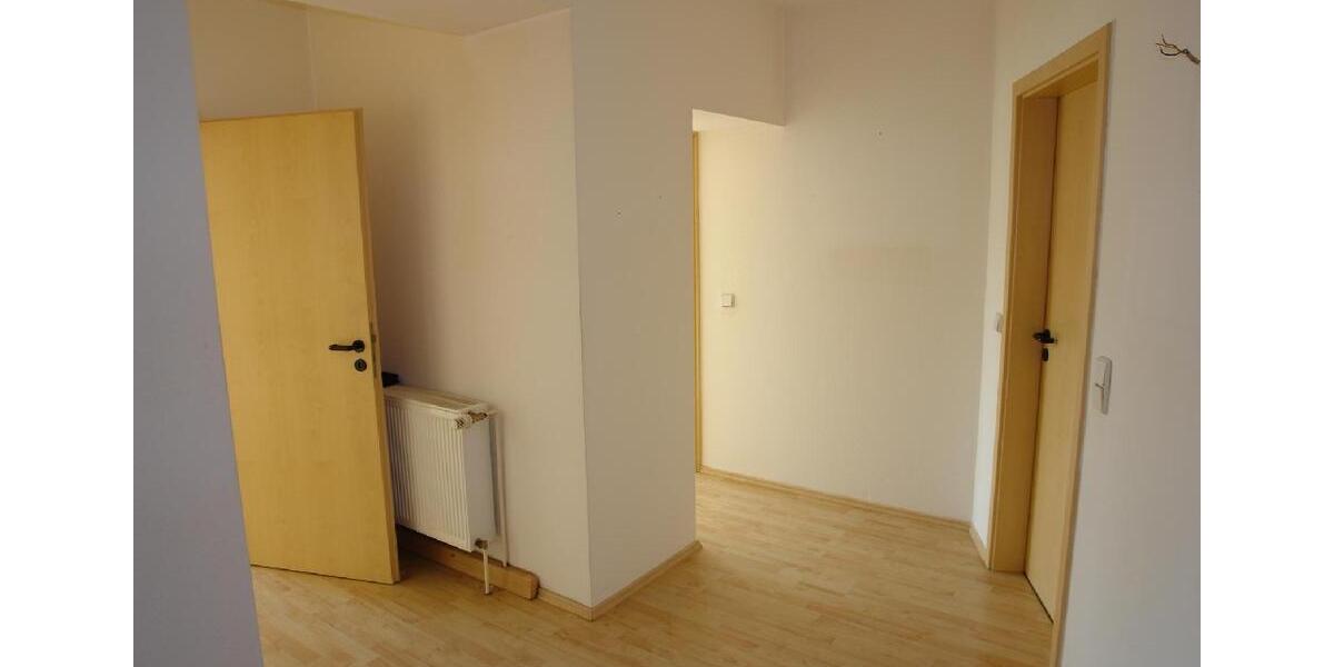 O68W1: Frisch renovierte 2 Raum Erdgeschoßwohnung in Ahlsdorf 2 zimmer