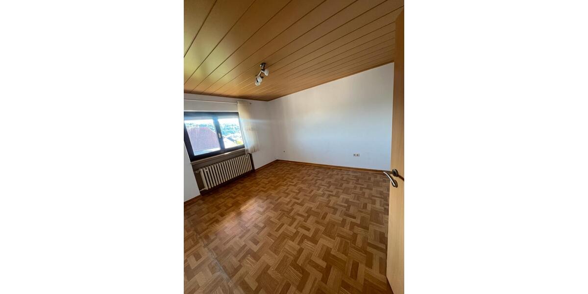 Etagenwohnung Aßlar - 4 Zimmer, 90 m&sup2;, 970&euro; | Angebot:26699260
