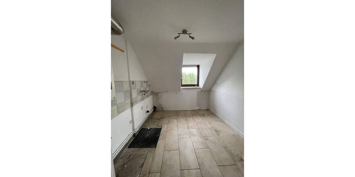 Etagenwohnung Hameln Innenstadt - 2 Zimmer, 65 m&sup2;, 585&euro; | Angebot:26803462