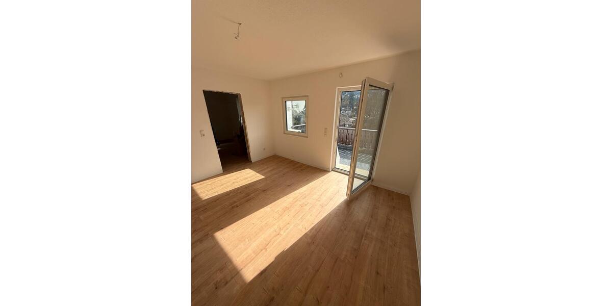 Etagenwohnung Vallendar - 3 Zimmer, 70 m&sup2;, 1.000&euro; | Angebot:25396428
