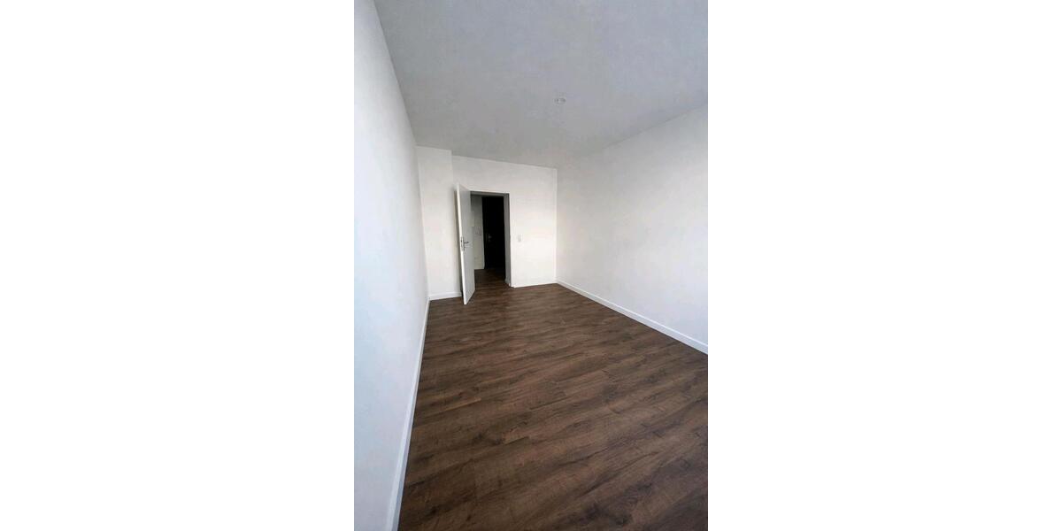 Etagenwohnung Gräfenhainichen Zschornewitz - 2 Zimmer, 62 m&sup2;, 900&euro; | Angebot:26051237