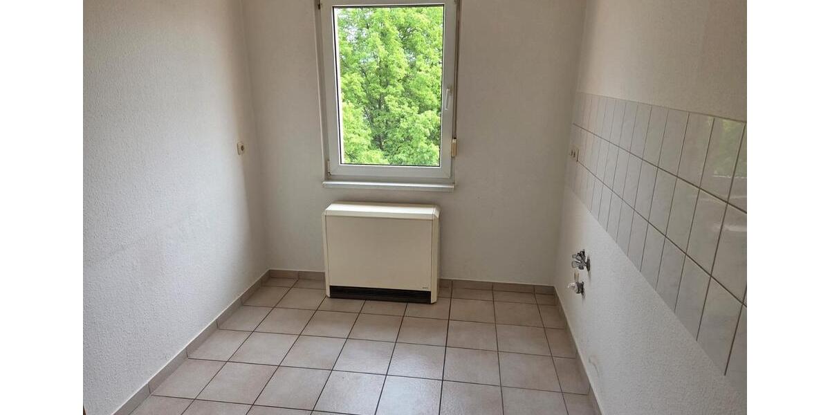 Dachgeschoßwohnung Weißenfels Großkorbetha - 2 Zimmer, 56 m&sup2;, 310&euro; | Angebot:26479937