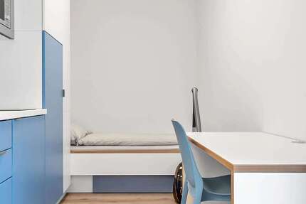 Wohnung zum Mieten in Berlin 752,40 € 16.9 m²