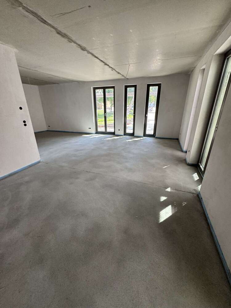 Wohnung zum Mieten in Rostock 1.989 € 117 m²
