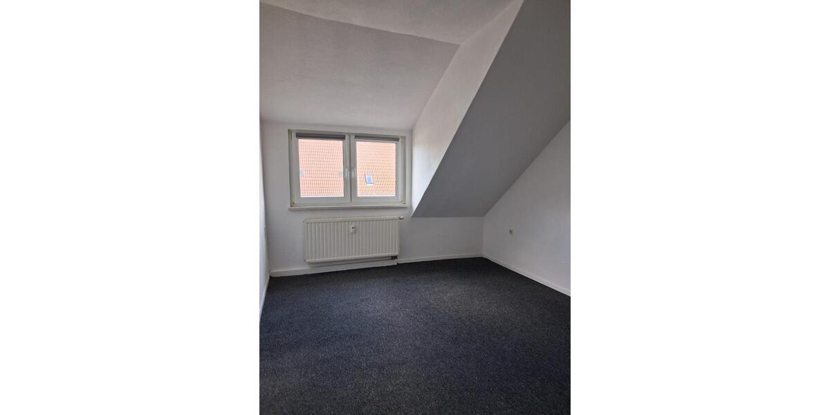Dachgeschoßwohnung Rochlitz - 3 Zimmer, 82 m&sup2;, 533&euro; | Angebot:25439276