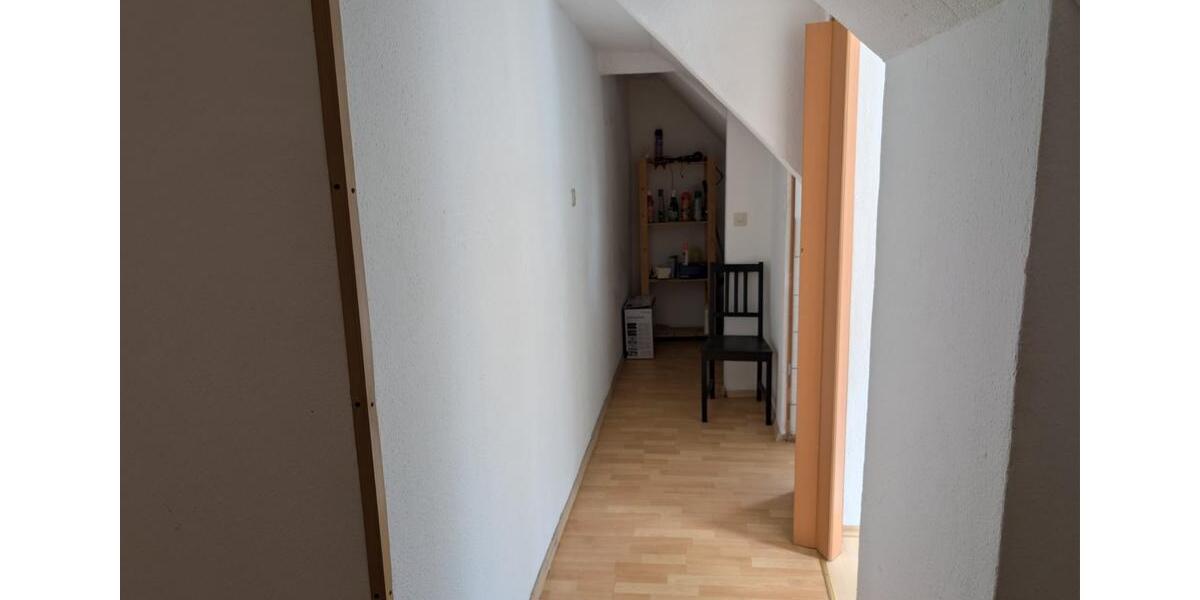 Dachgeschoßwohnung Jena Burgau - 2 Zimmer, 66 m&sup2;, 850&euro; | Angebot:25902656