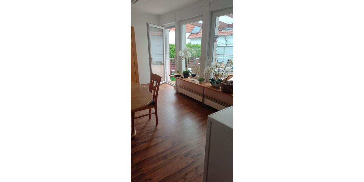 Etagenwohnung Kernen im Remstal - 7 Zimmer, 180 m&sup2;, 490&euro; | Angebot:26626724