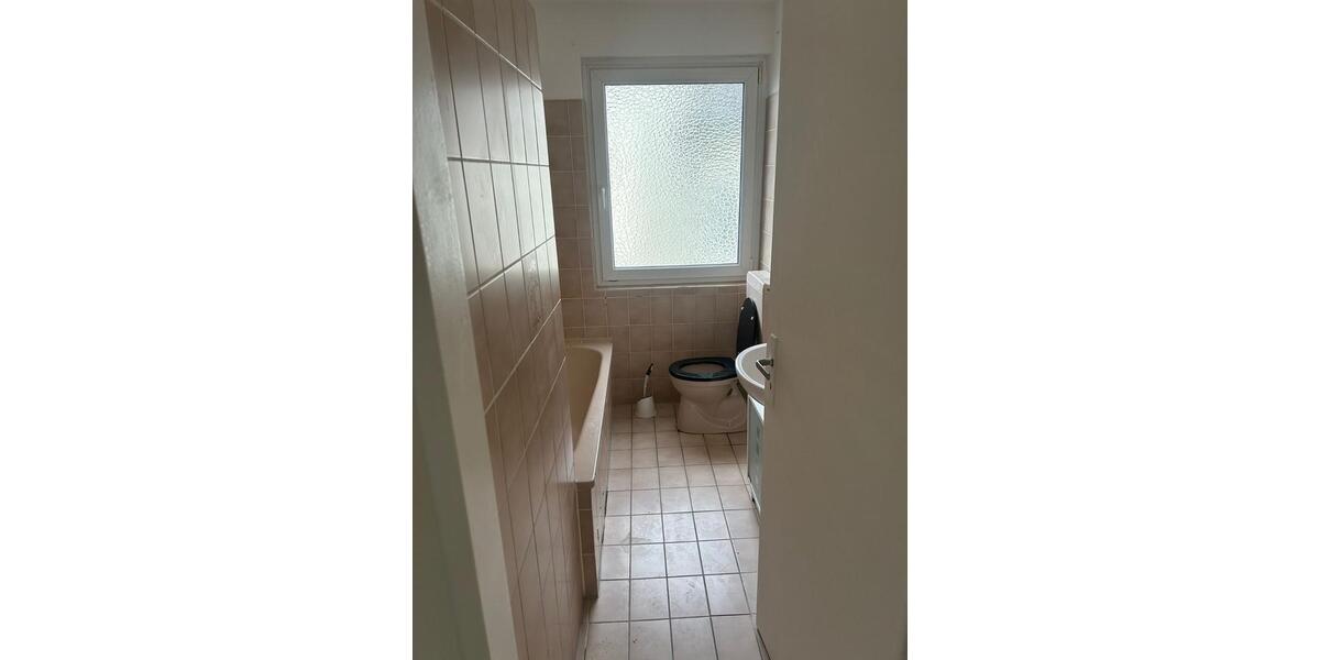 Dachgeschoßwohnung Wiesbaden Mainz-Kastel - 2 Zimmer, 55 m&sup2;, 850&euro; | Angebot:24492132