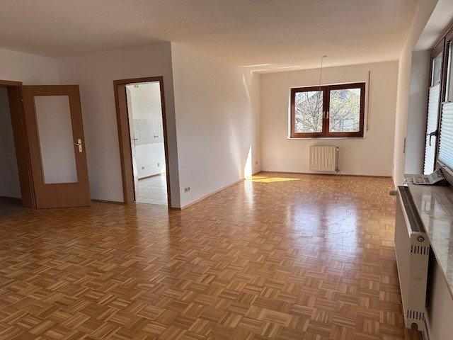 Erdgeschoßwohnung Bad Wildungen - 3 Zimmer, 98 m&sup2;, 736&euro; | Angebot:26277698