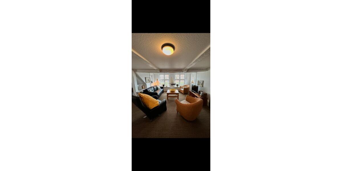 Etagenwohnung Tönning - 2 Zimmer, 120 m&sup2;, 999&euro; | Angebot:24572376