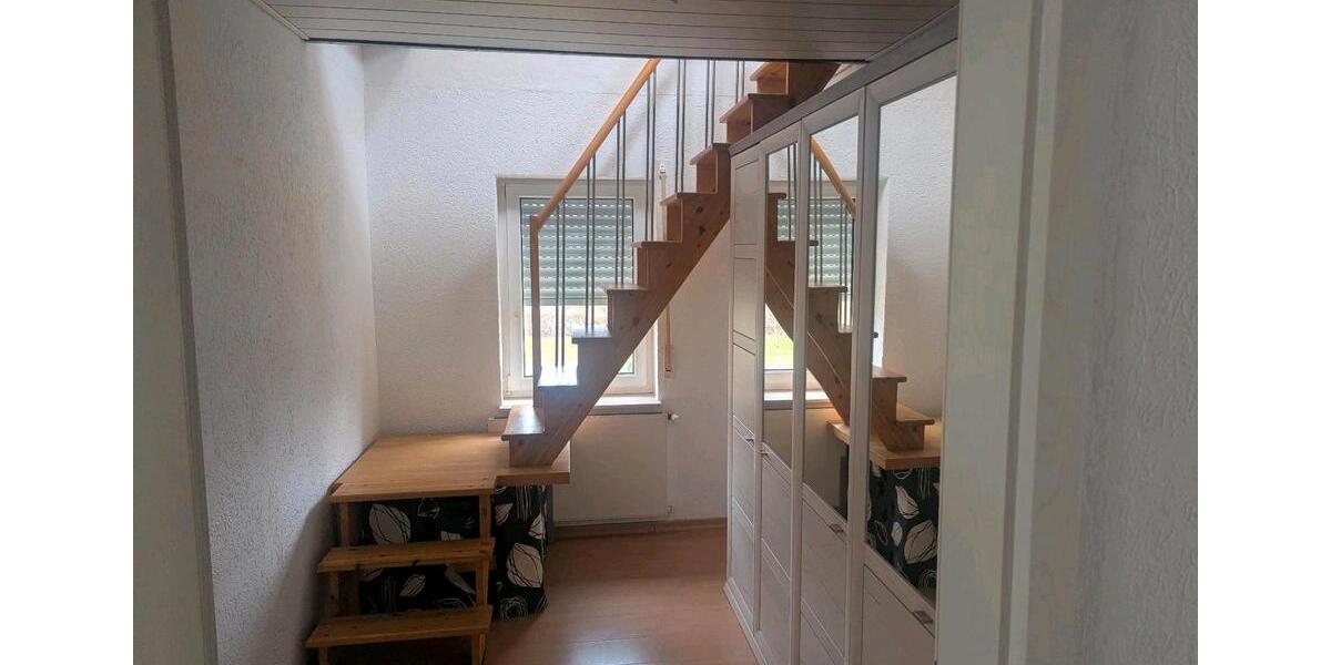 Dachgeschoßwohnung Haiger - 4 Zimmer, 98 m&sup2;, 800&euro; | Angebot:26022163