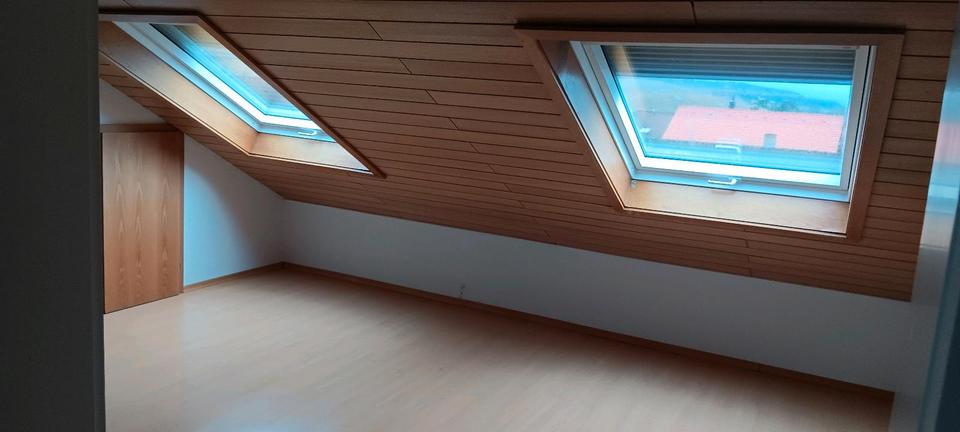 Dachgeschoßwohnung Haigerloch - 3 Zimmer, 70 m&sup2;, 700&euro; | Angebot:26534628