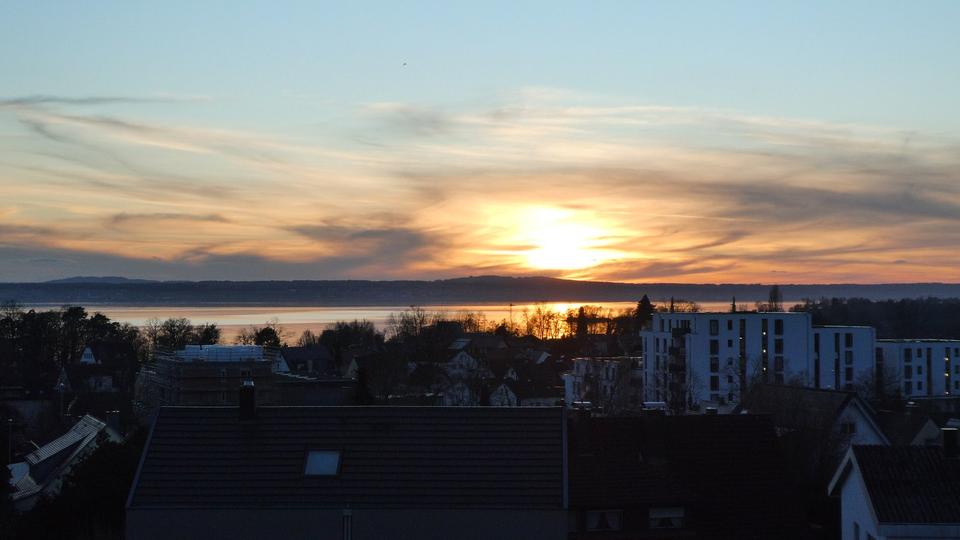 Etagenwohnung Friedrichshafen Ailingen - 7 Zimmer, 196 m&sup2;, 2.100&euro; | Angebot:26071877