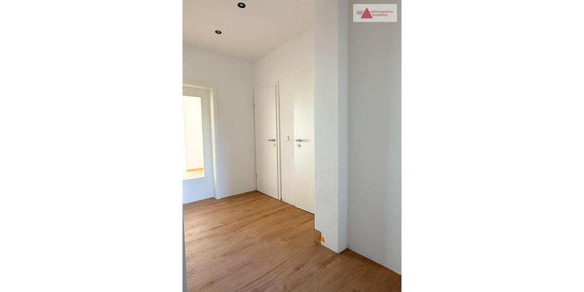 Etagenwohnung Burkhardtsdorf - 3 Zimmer, 77 m&sup2;, 720&euro; | Angebot:23329907