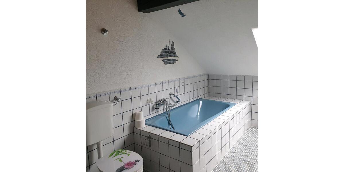 Dachgeschoßwohnung Brachttal - 4 Zimmer, 85 m&sup2;, 790&euro; | Angebot:24870331