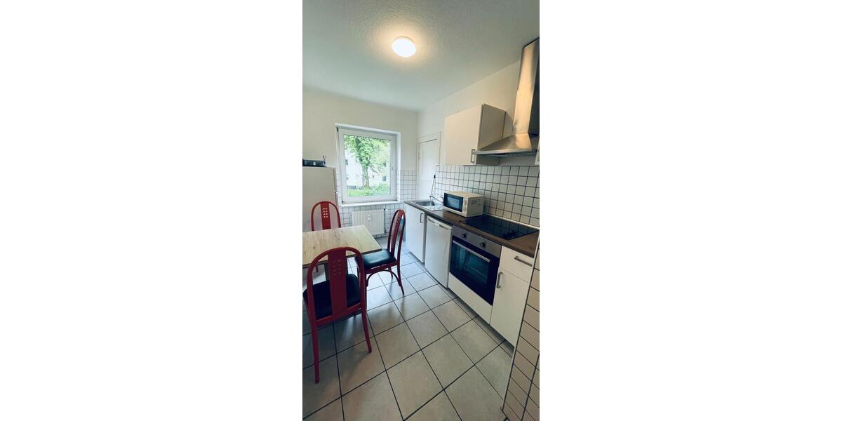 Etagenwohnung Neumünster - 2 Zimmer, 65 m&sup2;, 900&euro; | Angebot:23689350