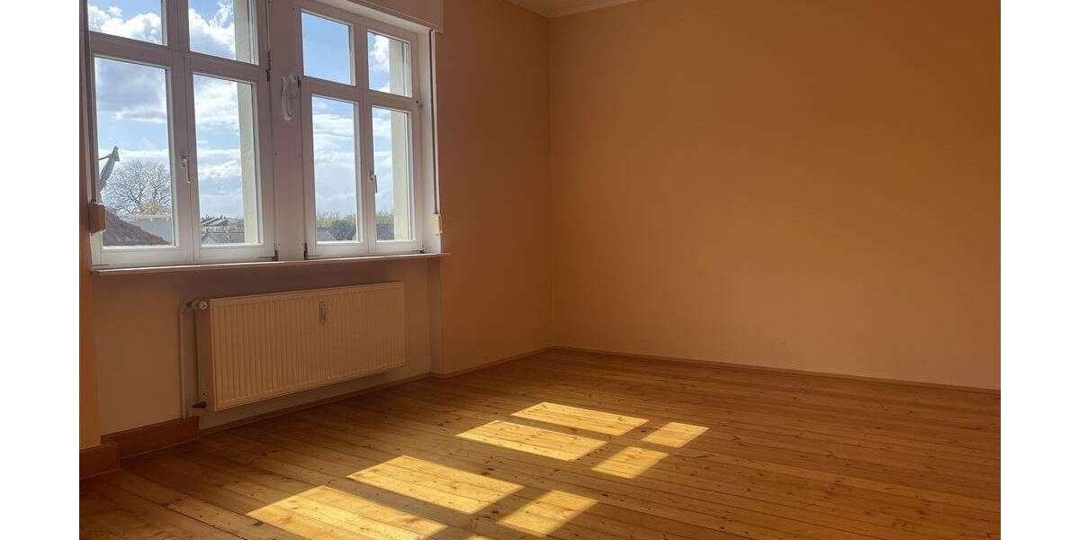 Etagenwohnung Rastatt - 3 Zimmer, 112 m&sup2;, 960&euro; | Angebot:26130081