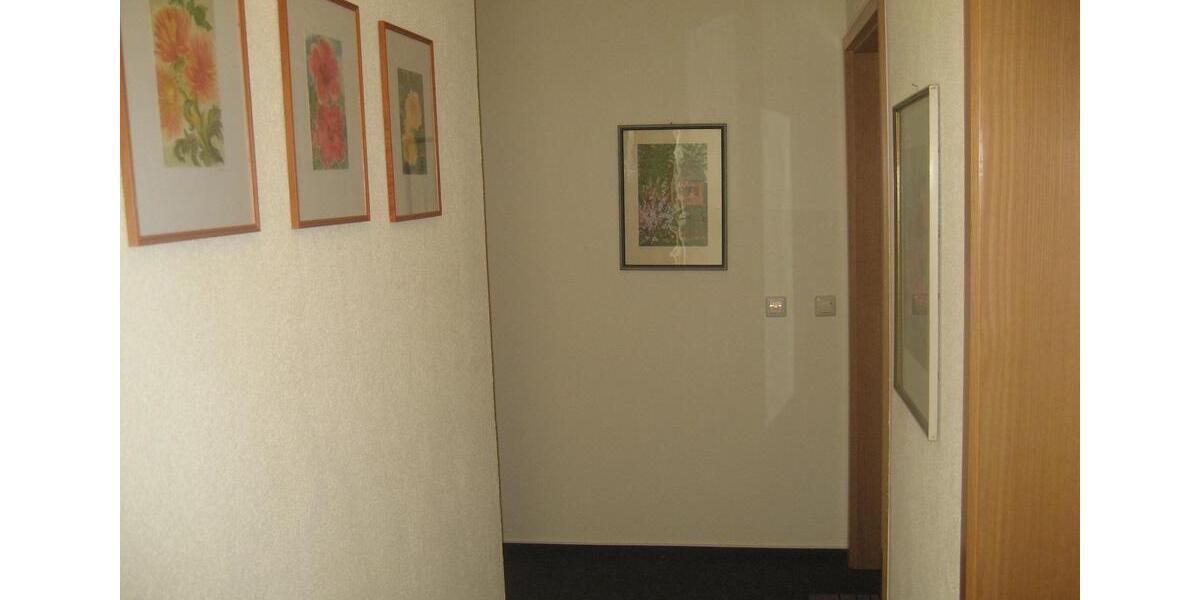 Etagenwohnung Limbach-Oberfrohna Oberfrohna - 1 Zimmer, 37 m&sup2;, 250&euro; | Angebot:25108605