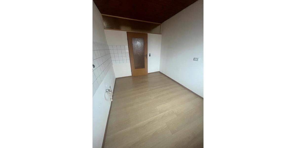 Sonnige Vierzimmerwohnung in ruhiger Wohnlage in Speichersdorf 4 zimmer