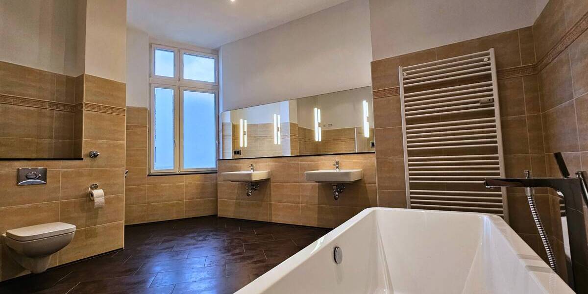 Etagenwohnung Berlin Halensee - 5 Zimmer, 207 m&sup2;, 2.900&euro; | Angebot:26207223