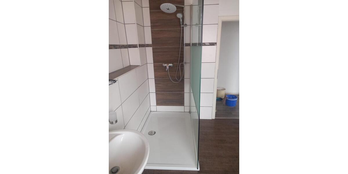 Etagenwohnung Lügde - 5 Zimmer, 130 m&sup2;, 850&euro; | Angebot:26254886