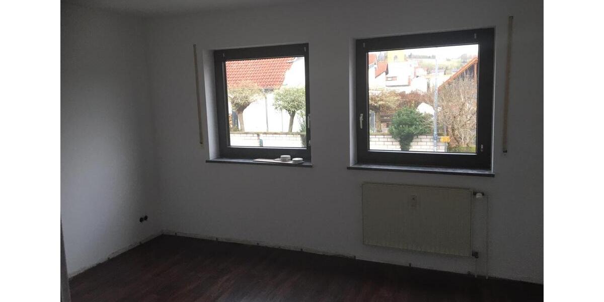 Etagenwohnung Sinsheim - 2 Zimmer, 63 m&sup2;, 780&euro; | Angebot:24778567