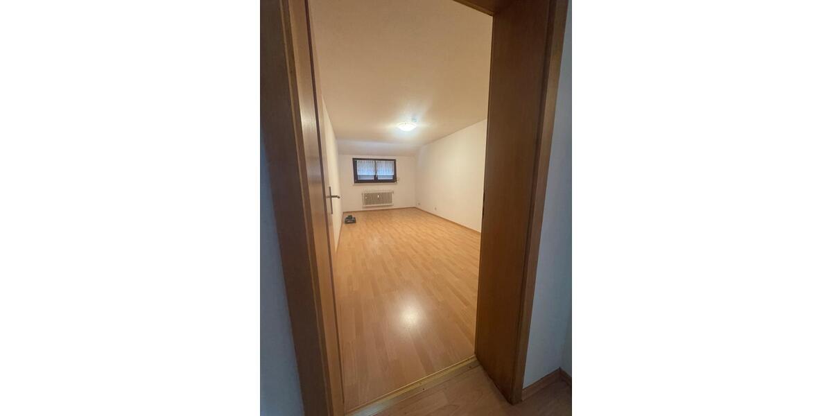 Dachgeschoßwohnung Kirchberg (Hunsrück) - 4 Zimmer, 96 m&sup2;, 850&euro; | Angebot:26050588