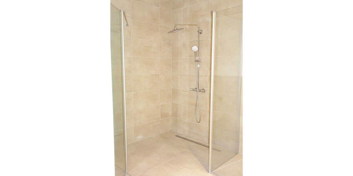 Etagenwohnung Frankfurt am Main Schwanheim - 2 Zimmer, 90 m&sup2;, 1.510&euro; | Angebot:25968652