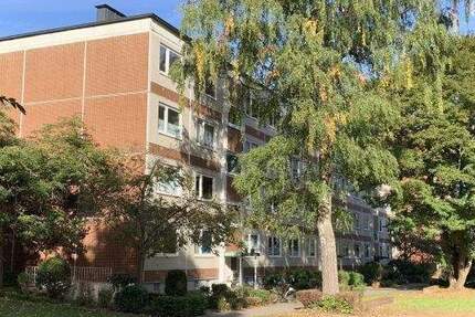 Schöne 3-Zi.-EG-Whg. mit TerrasseGartenanteil, neuer Einbauküche und neuem Bad! 3 zimmer