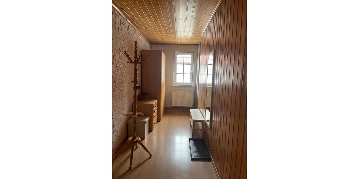 Etagenwohnung Meeder - 1 Zimmer, 64 m&sup2;, 450&euro; | Angebot:24703609