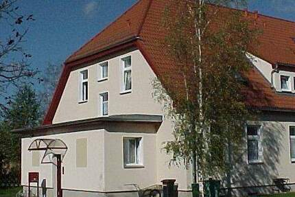 Ihr Rückzugsort im Grünen! 2 Raumwohnung im 01. Obergeschoss sucht Nachmieter! 2 zimmer