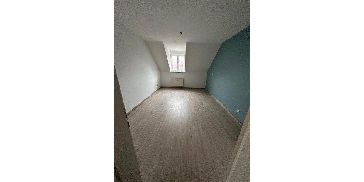 Dachgeschoßwohnung Dessau-Roßlau Brambach - 3 Zimmer, 73 m&sup2;, 500&euro; | Angebot:26544746