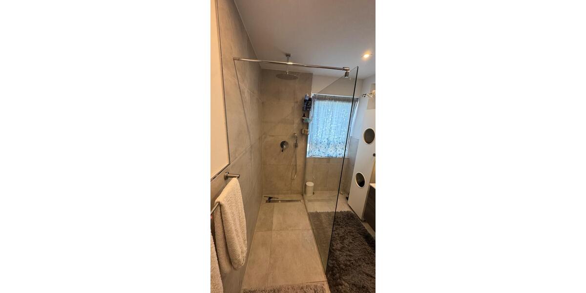 Etagenwohnung Böblingen - 4 Zimmer, 100 m&sup2;, 2.200&euro; | Angebot:24677436