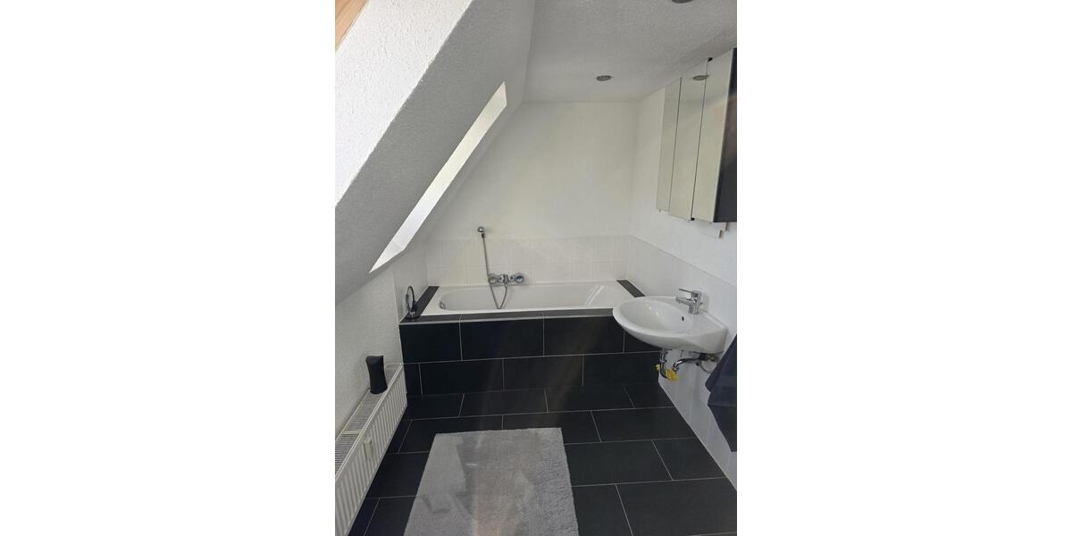 Etagenwohnung Bernburg (Saale) - 4 Zimmer, 145 m&sup2;, 1.150&euro; | Angebot:24678872