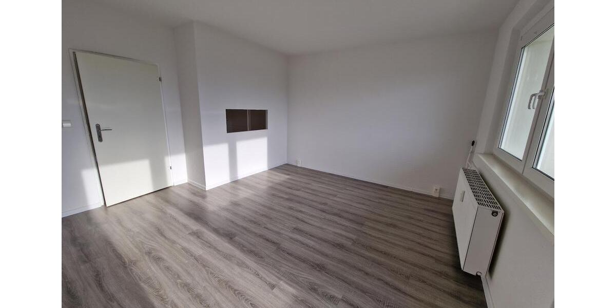 Etagenwohnung Pasewalk - 3 Zimmer, 63 m&sup2;, 328&euro; | Angebot:26283568