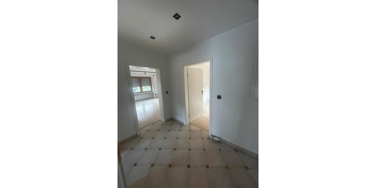 Etagenwohnung Frammersbach - 4 Zimmer, 115 m&sup2;, 1.100&euro; | Angebot:26152283