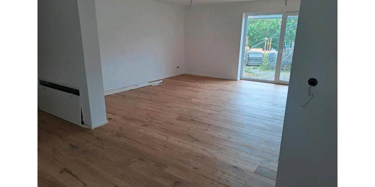 Erdgeschoßwohnung Nüdlingen - 5 Zimmer, 135 m&sup2;, 1.400&euro; | Angebot:26560532