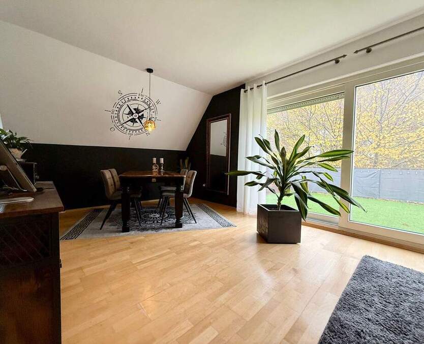 Sonnige 2-Zimmer-Dachgeschosswohnung mit Dachterrasse...! 2 zimmer