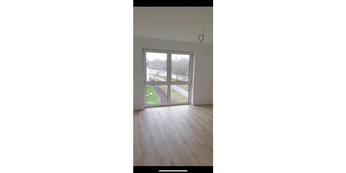 Erdgeschoßwohnung Crailsheim - 3 Zimmer, 102 m&sup2;, 1.260&euro; | Angebot:25421002