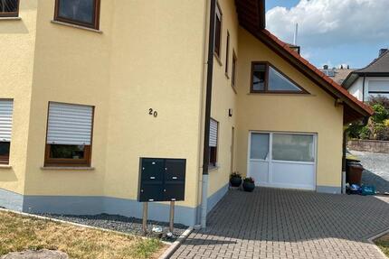 Drei und zwei Zimmer Wohnung zimmer