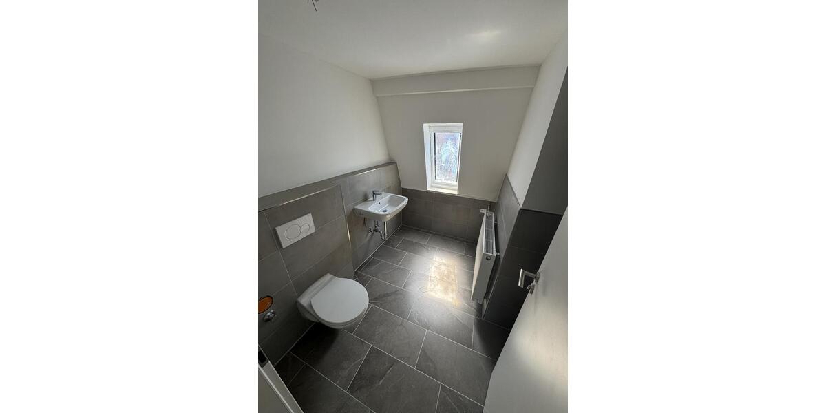 Dachgeschoßwohnung Homberg (Ohm) - 3 Zimmer, 87 m&sup2;, 820&euro; | Angebot:24418516