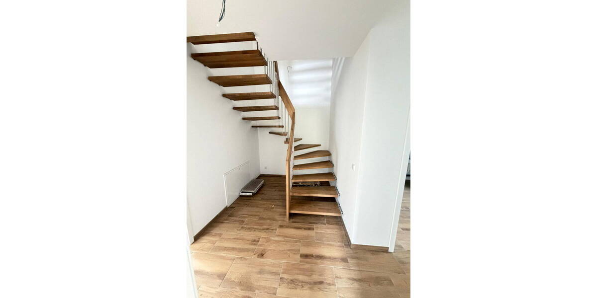 Doppelhaushälfte Dresden Weixdorf - 7 Zimmer, 152 m&sup2;, 2.950&euro; | Angebot:26703214