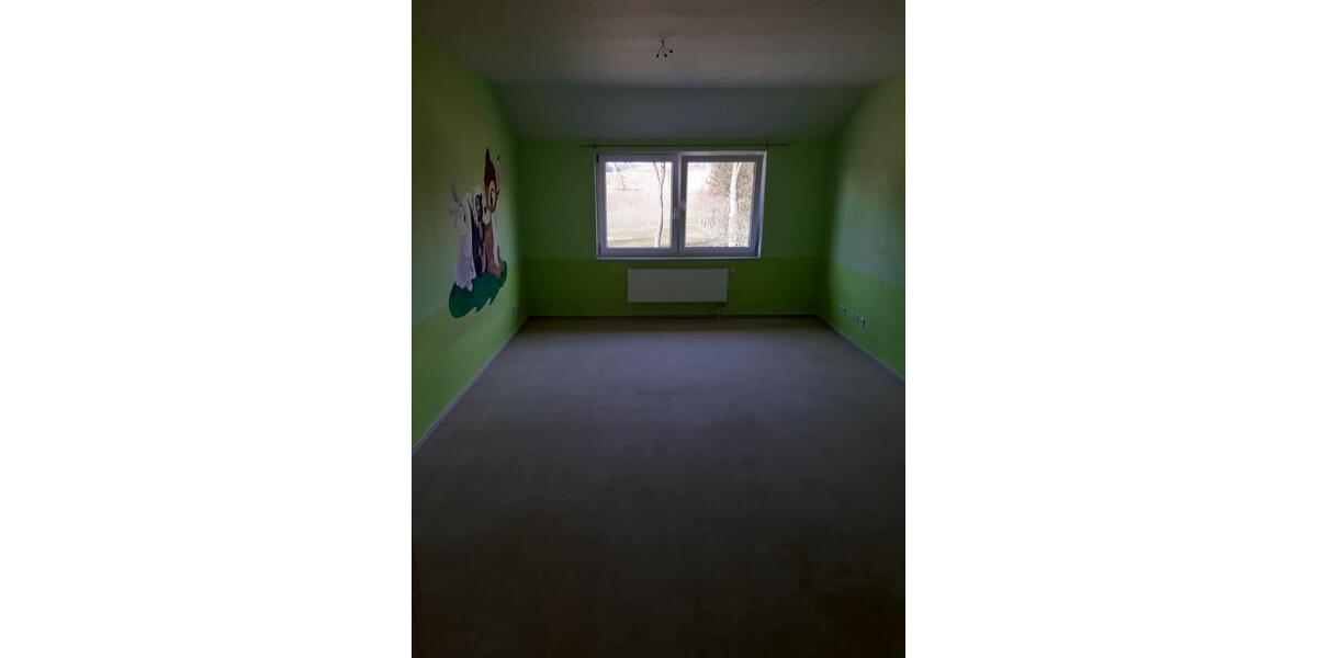 Etagenwohnung Emkendorf - 5 Zimmer, 160 m&sup2;, 1.700&euro; | Angebot:25640400