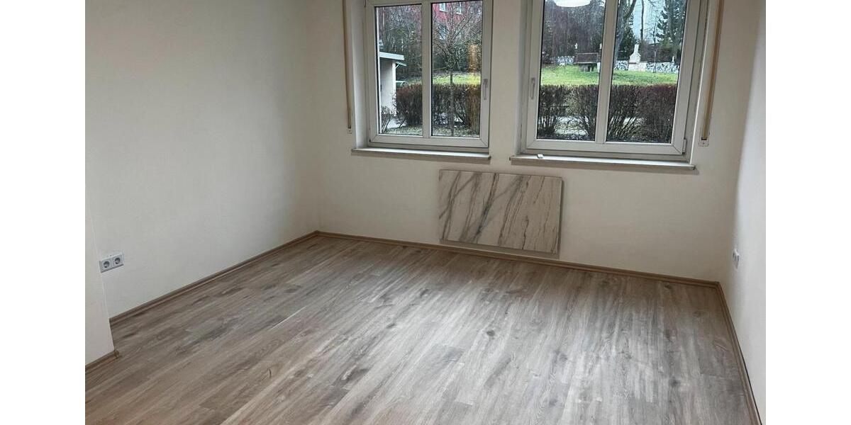 Erdgeschoßwohnung Hof Altstadt - 2 Zimmer, 45 m&sup2;, 460&euro; | Angebot:26602948