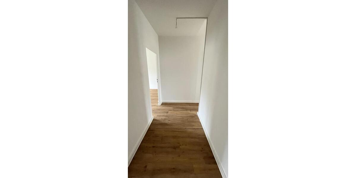 Etagenwohnung Grimma - 3 Zimmer, 62 m&sup2;, 400&euro; | Angebot:25110344
