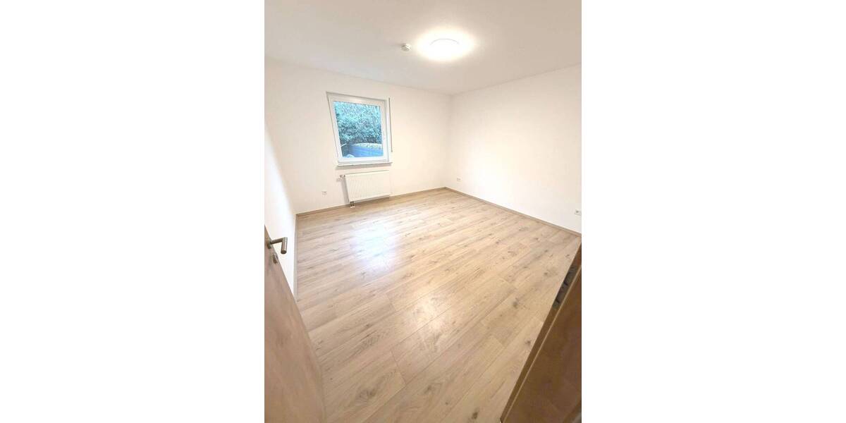 Etagenwohnung Trier / Ehrang Ehrang - 3 Zimmer, 89 m&sup2;, 1.100&euro; | Angebot:25740947