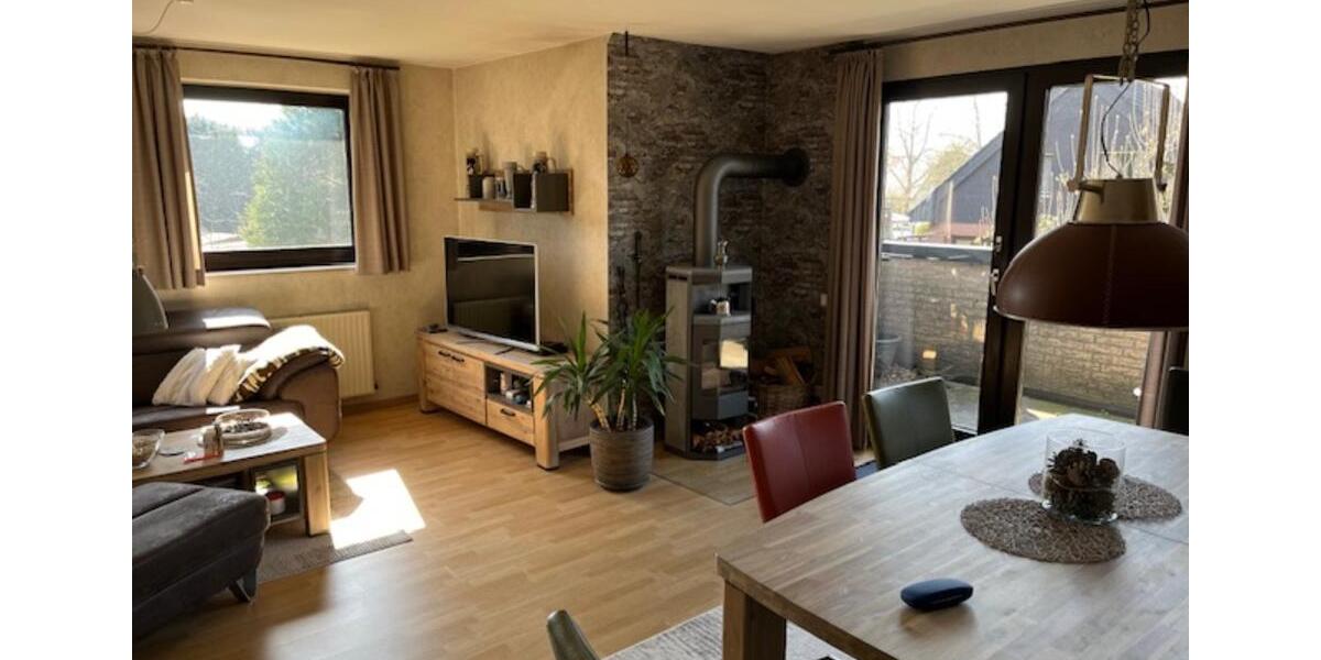 Dachgeschoßwohnung Neuenkirchen - 3 Zimmer, 122 m&sup2;, 780&euro; | Angebot:25842771